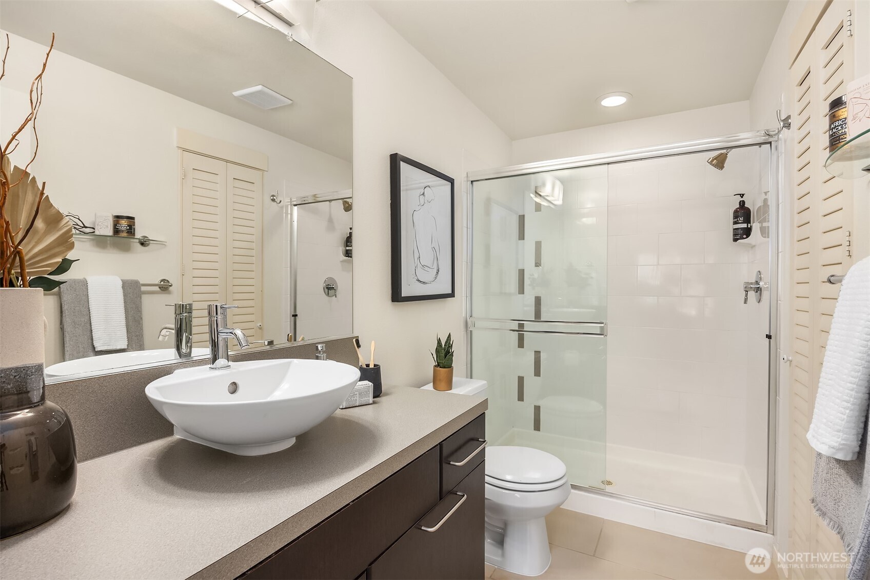 1848 NE Kenyon Court , Issaquah, WA 98029