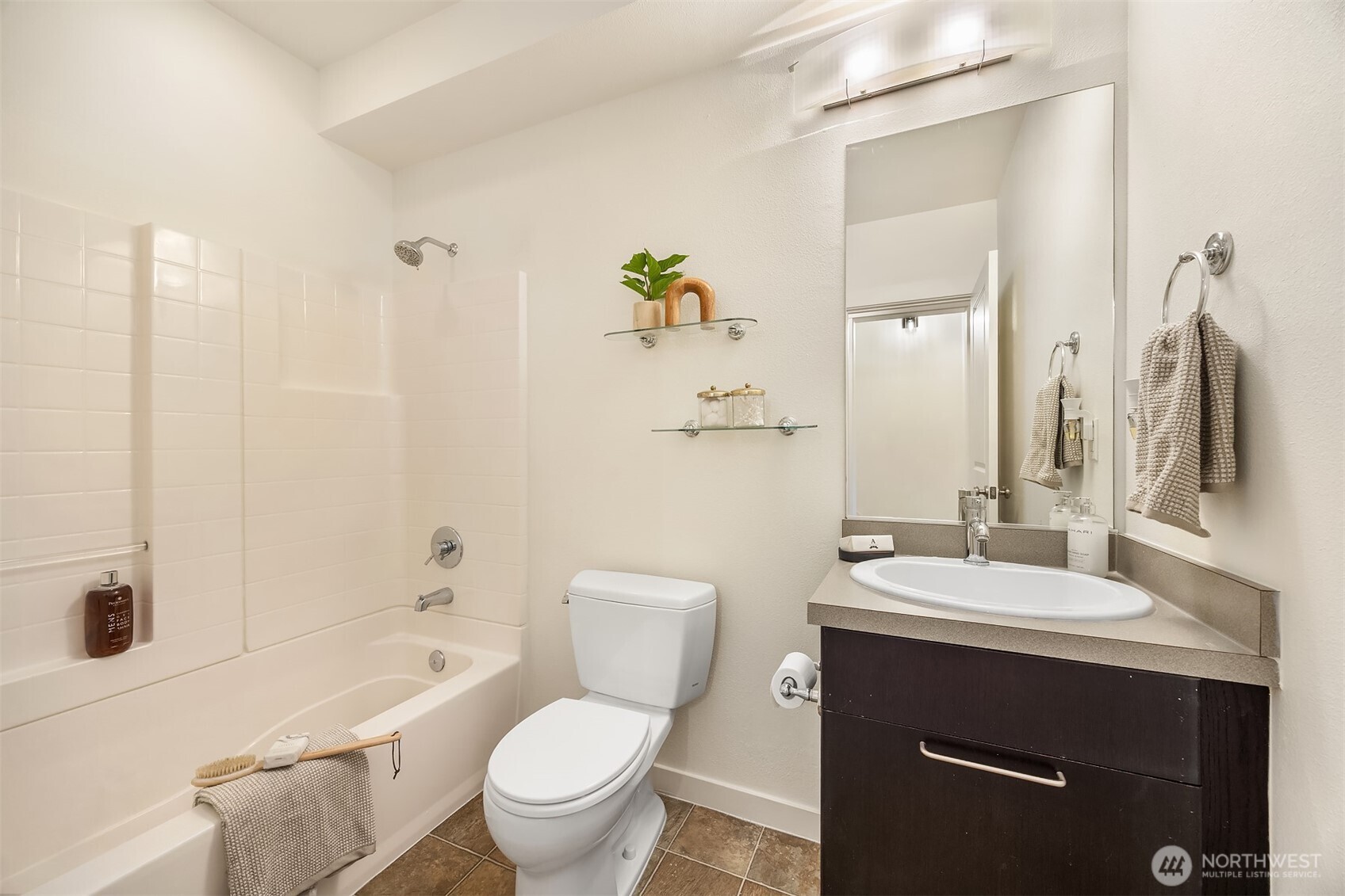 1848 NE Kenyon Court , Issaquah, WA 98029