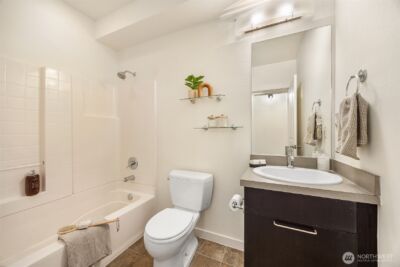 1848 NE Kenyon Court , Issaquah, WA 98029 - Photo 25