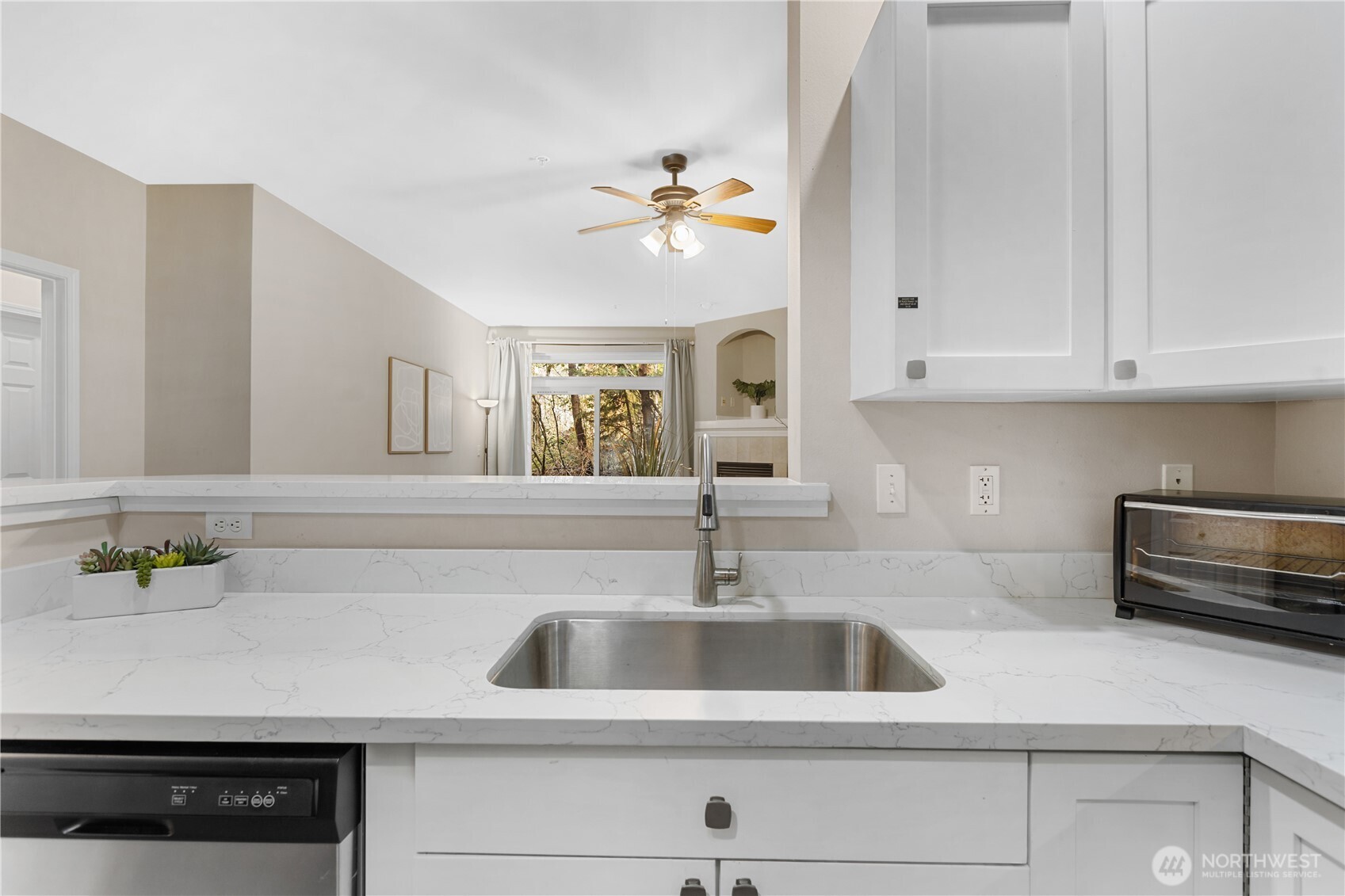 12712 Admiralty Way #F104, Everett, WA 98204