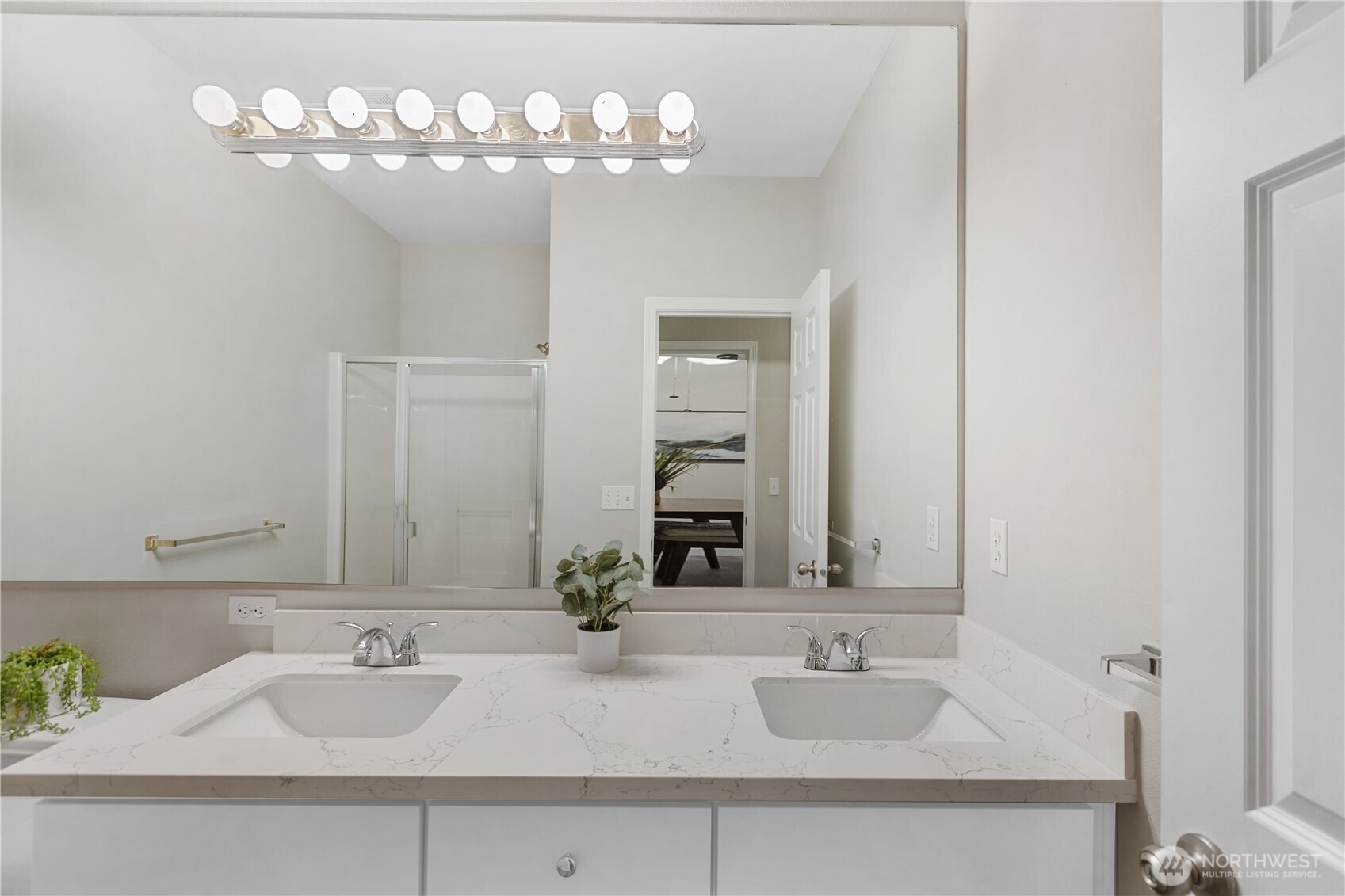 12712 Admiralty Way #F104, Everett, WA 98204