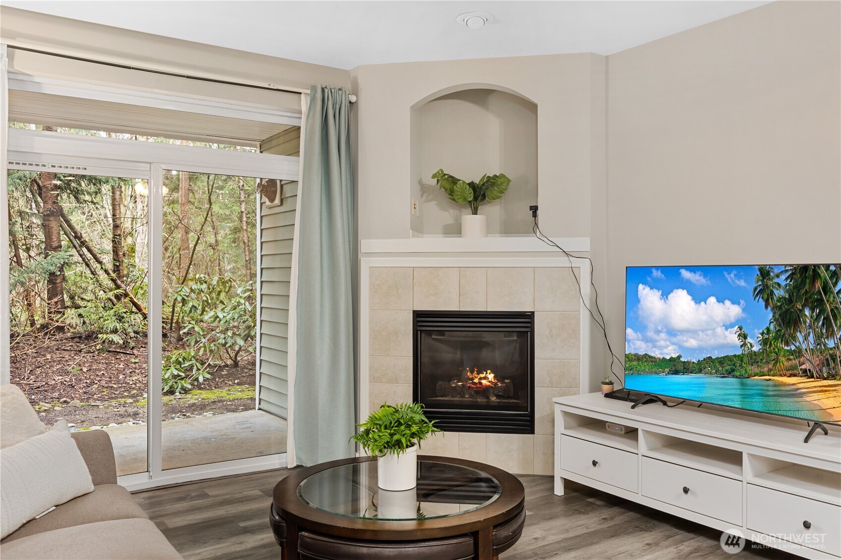 12712 Admiralty Way #F104, Everett, WA 98204