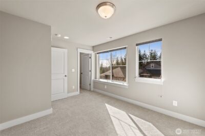 610 Field Place NE, Renton, WA 98059 - Photo 27