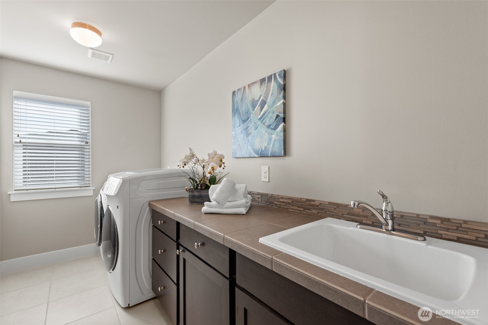 610 Field Place NE, Renton, WA 98059