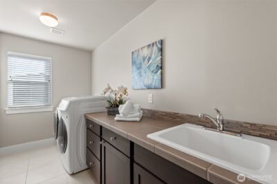 610 Field Place NE, Renton, WA 98059 - Photo 29