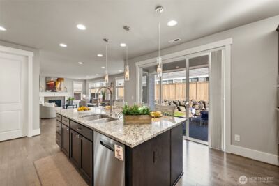 610 Field Place NE, Renton, WA 98059 - Photo 10