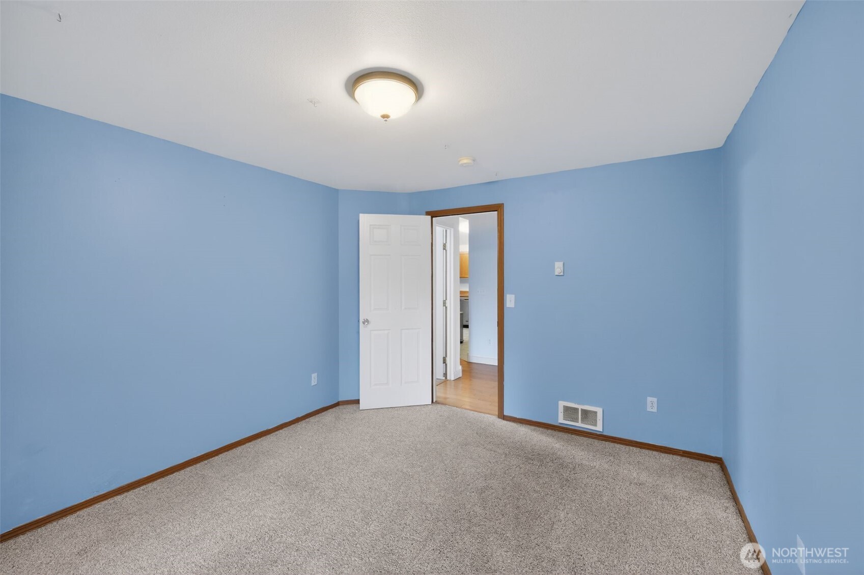 24382 Catamount Lane NW, Poulsbo, WA 98370