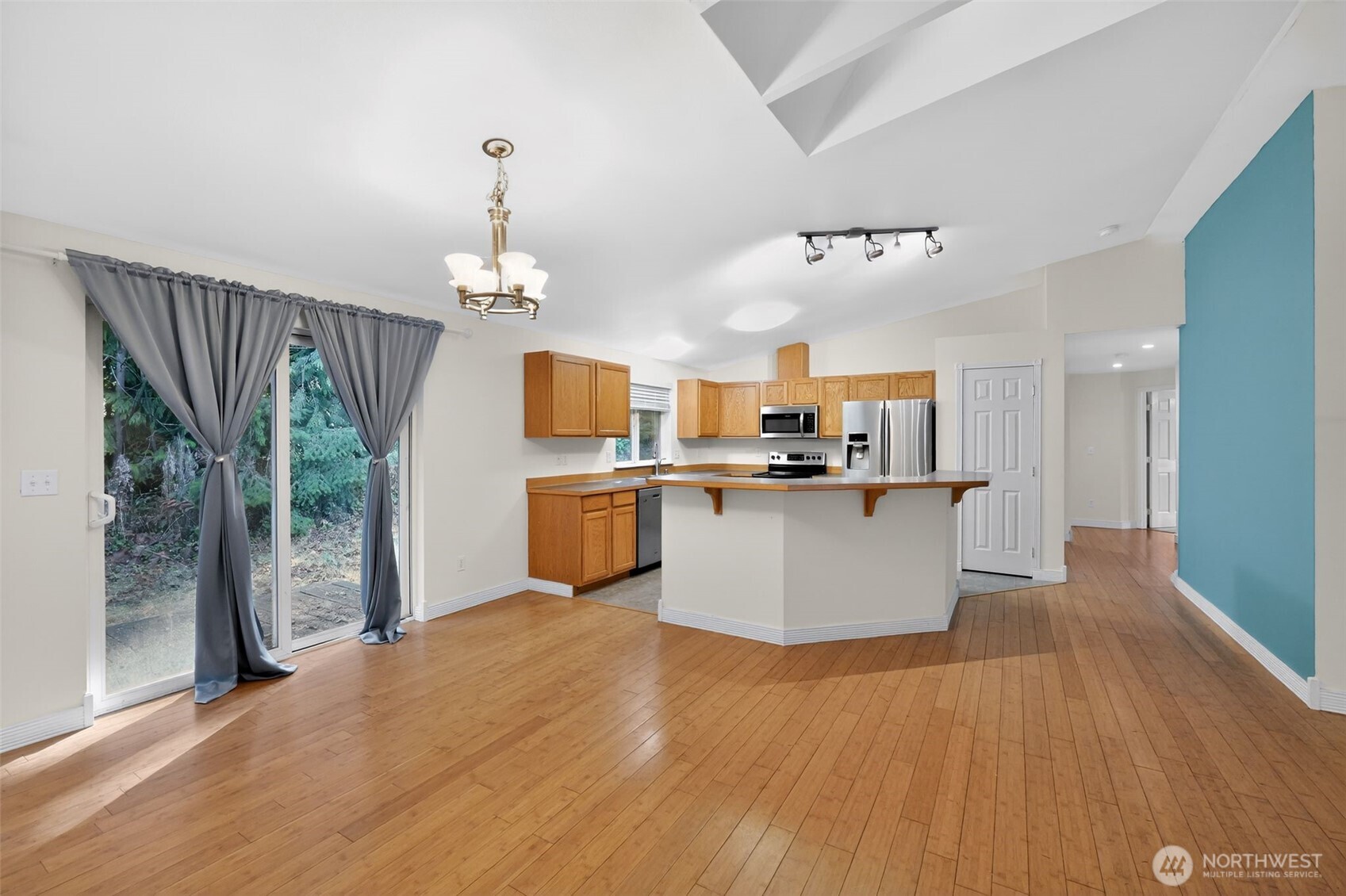 24382 Catamount Lane NW, Poulsbo, WA 98370