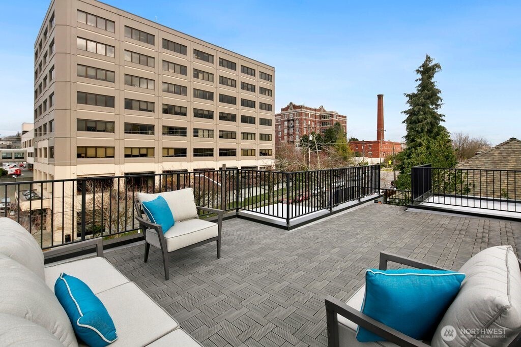 1601 E Jefferson Street , Seattle, WA 98122