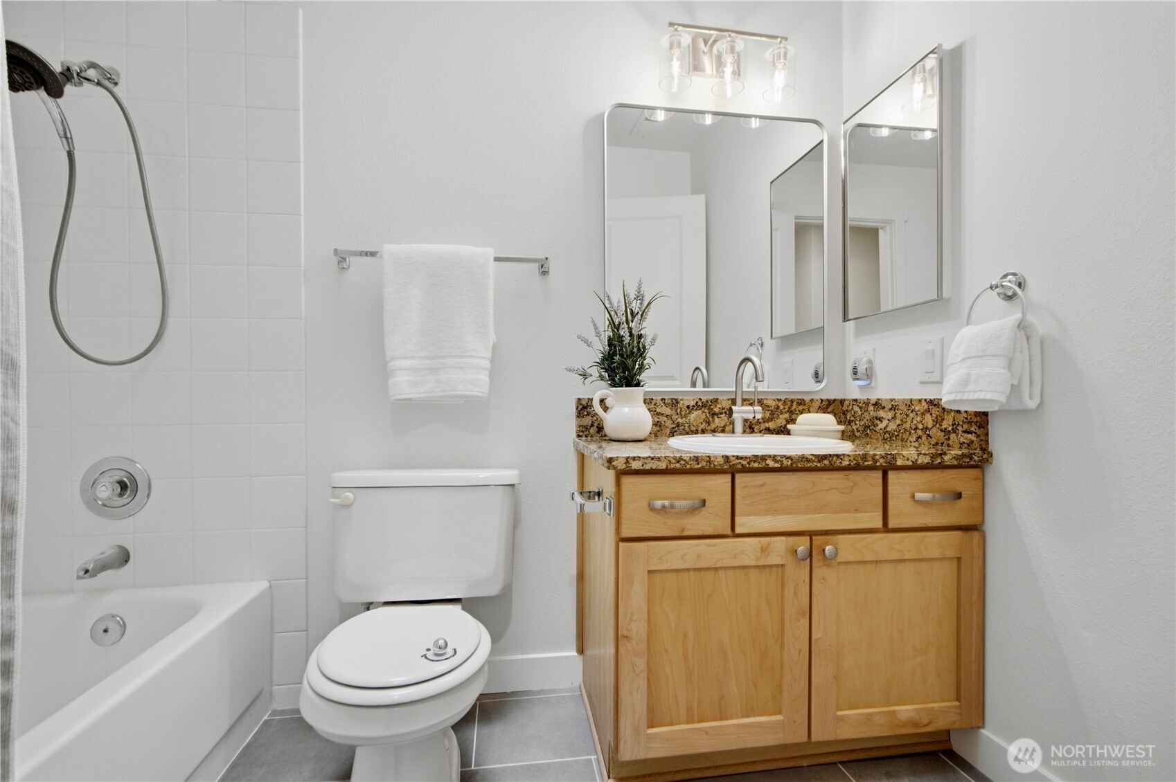 4281 152nd Court SE #3A, Bellevue, WA 98006