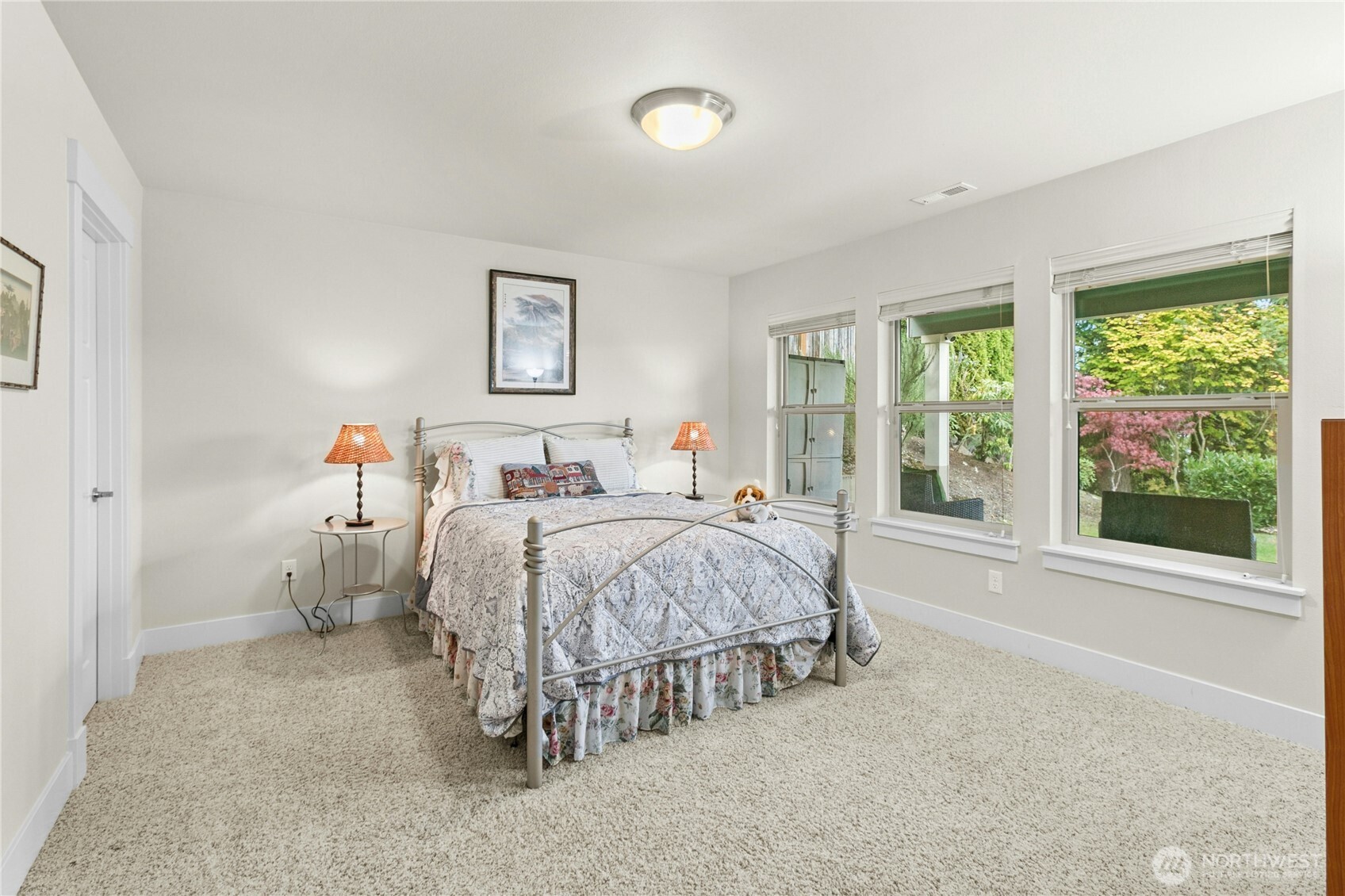 2744 NW Pine Cone Place , Issaquah, WA 98027