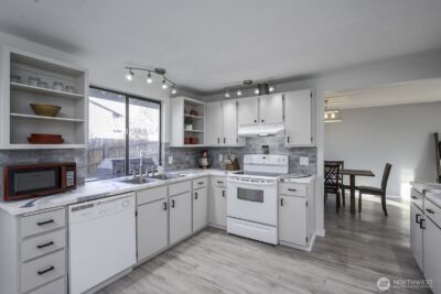 306 Belmont Avenue , Moses Lake, WA 98837 - Photo 2