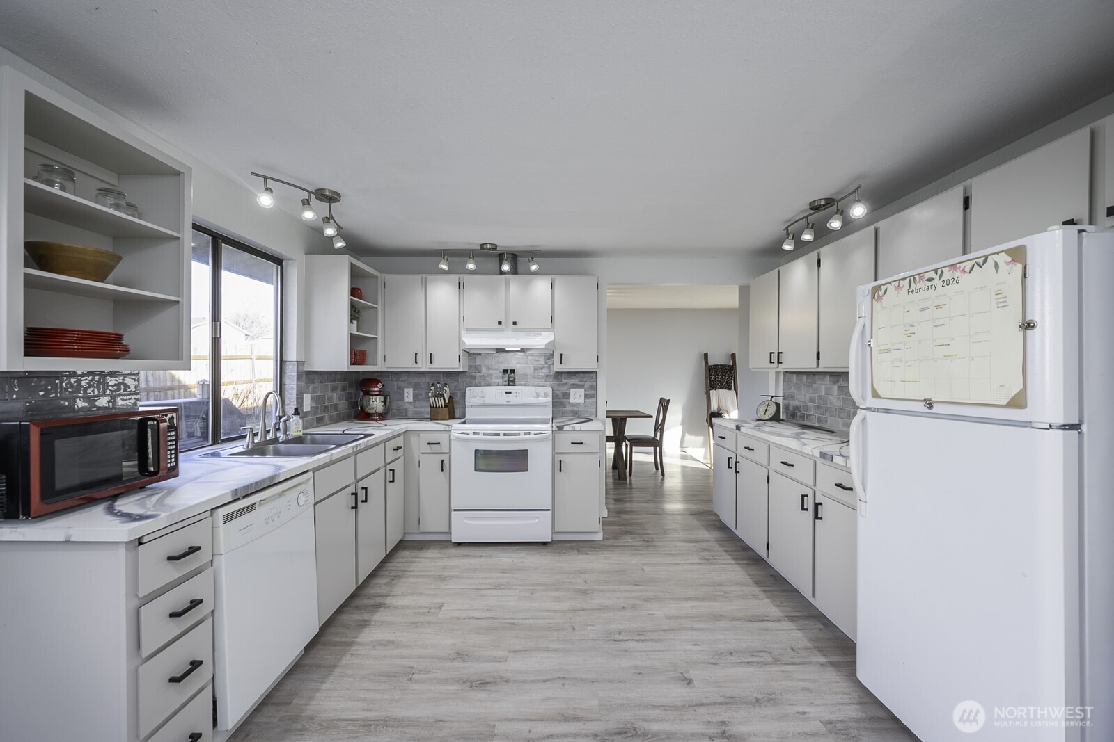 306 Belmont Avenue , Moses Lake, WA 98837