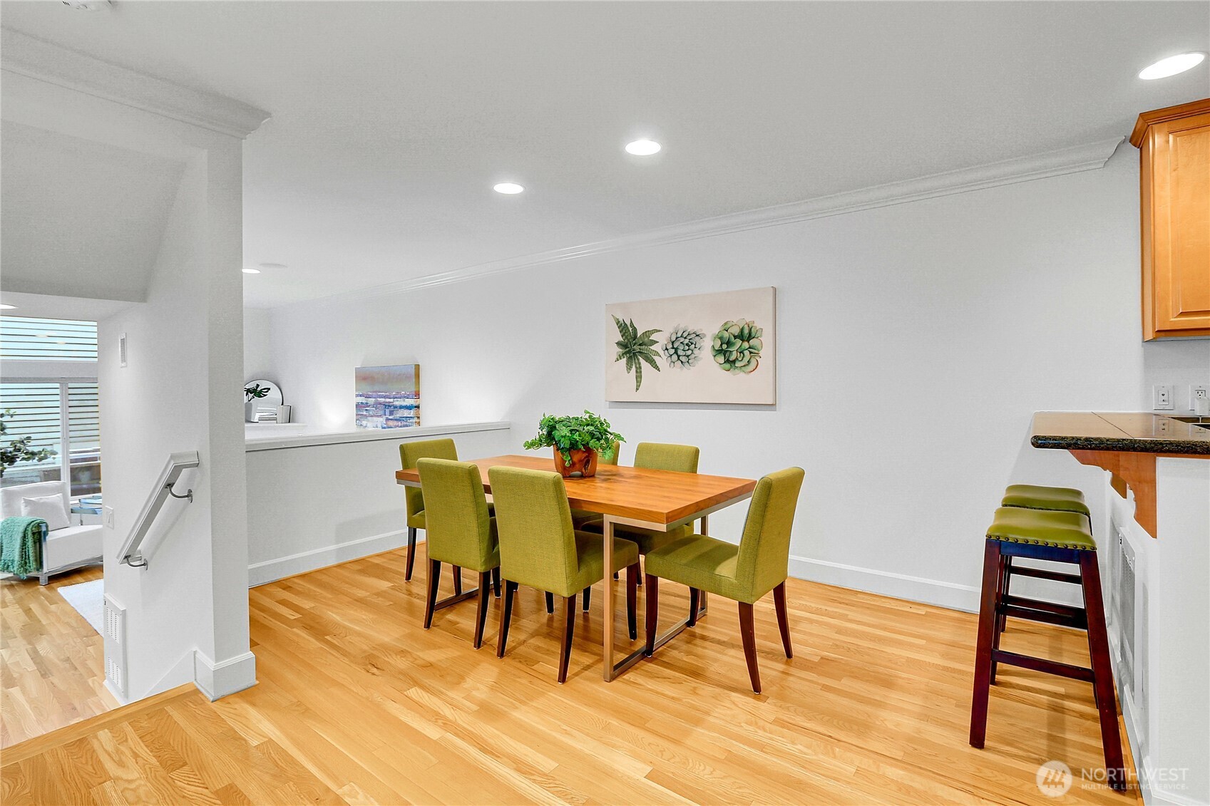 815 2nd Avenue N #A, Seattle, WA 98109