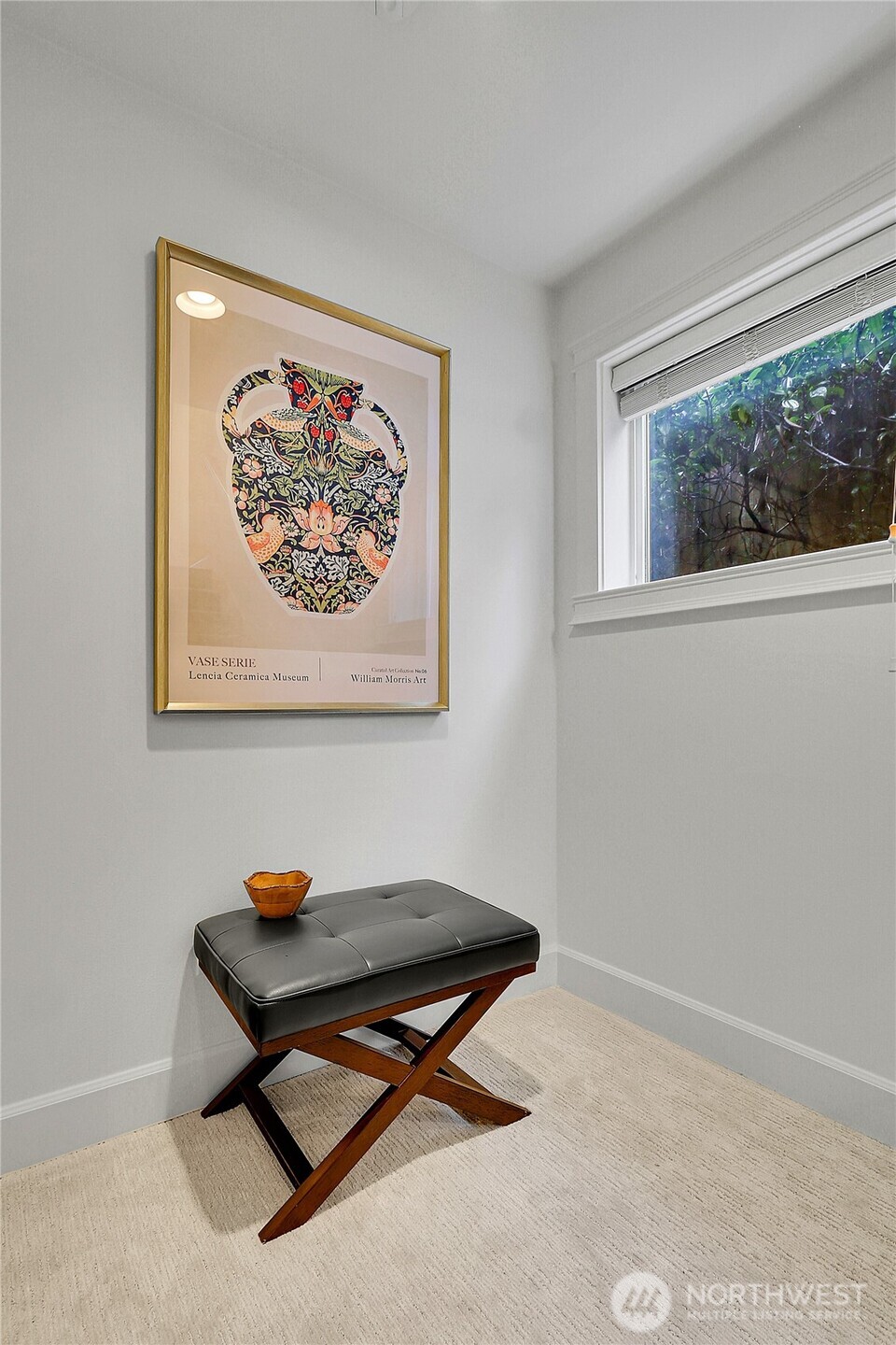 815 2nd Avenue N #A, Seattle, WA 98109