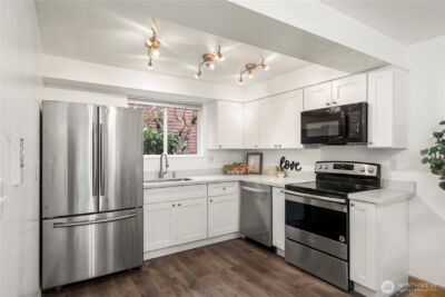 1733 157th Avenue NE #E102, Bellevue, WA 98008 - Photo 14