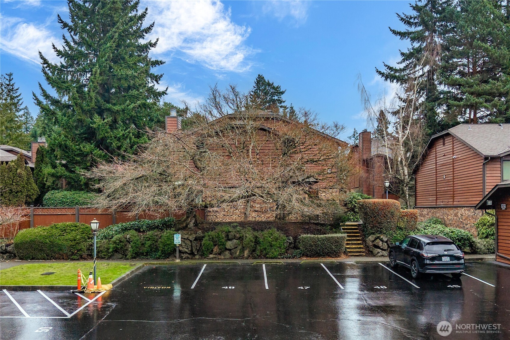 1733 157th Avenue NE #E102, Bellevue, WA 98008