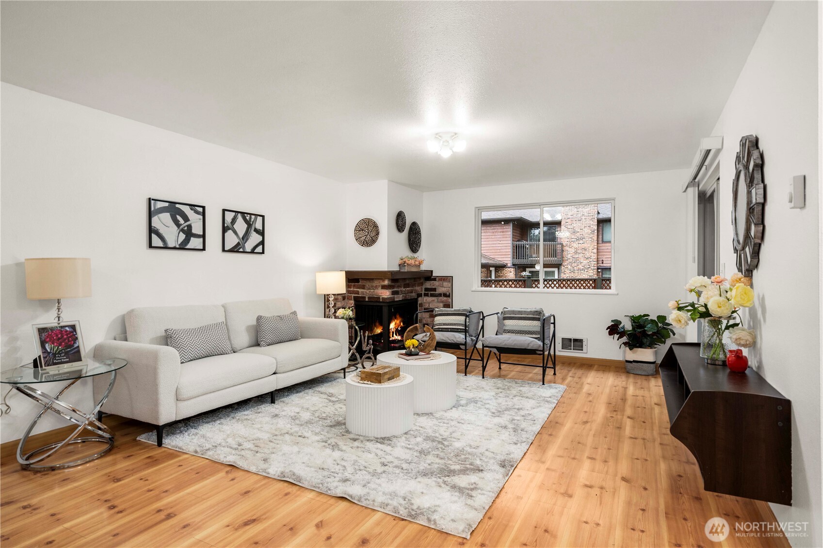 1733 157th Avenue NE #E102, Bellevue, WA 98008