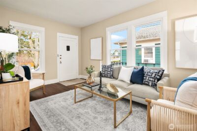 511 W McGraw Street , Seattle, WA 98119 - Photo 2