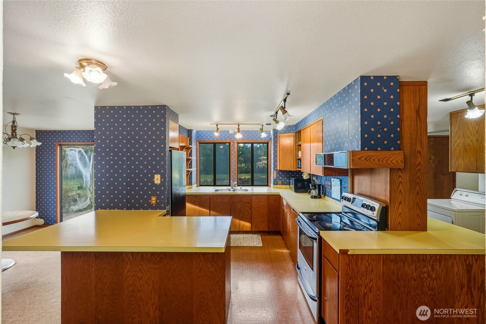 7172 Butler Hill Road , Burlington, WA 98233