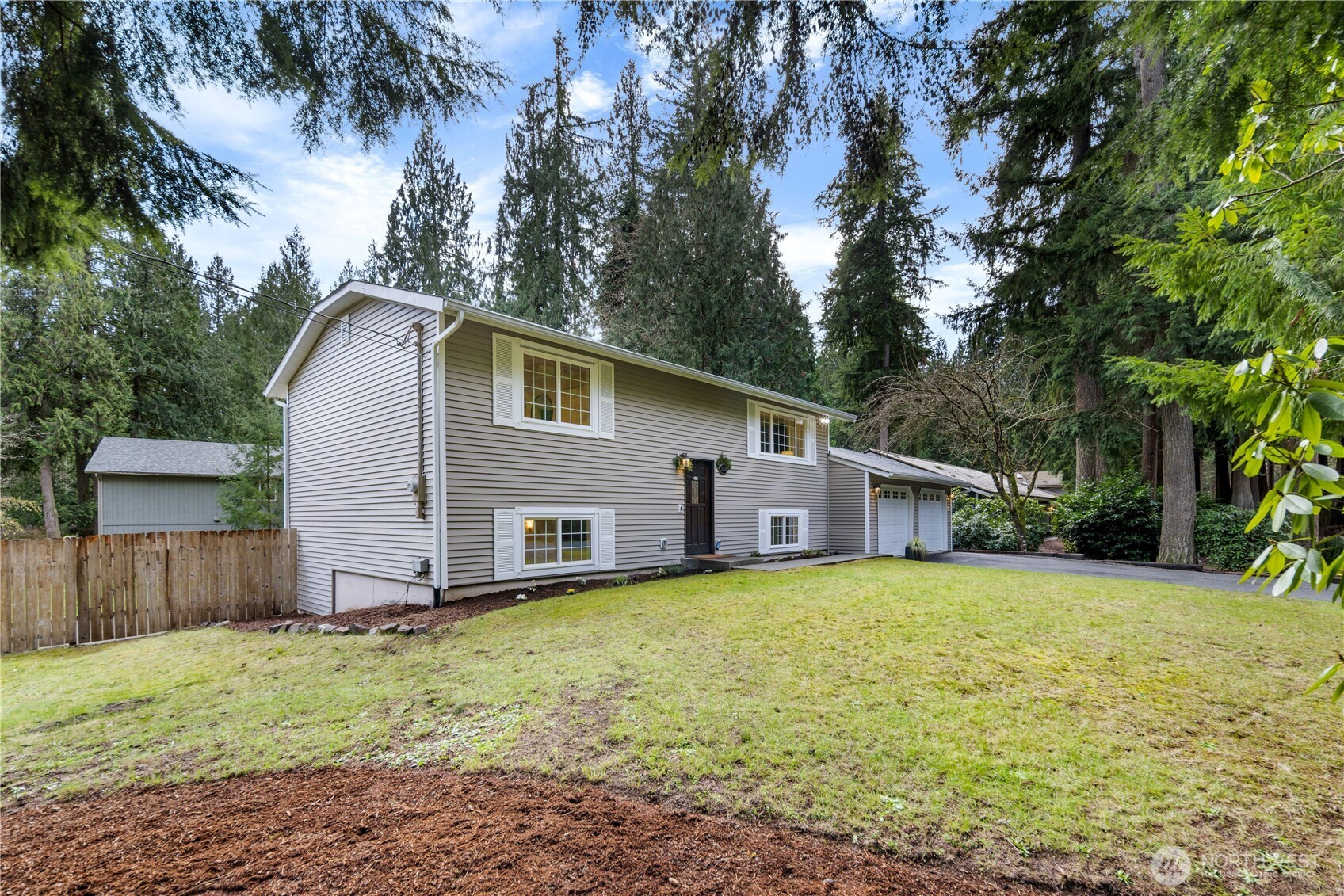 31835 NE 103rd Street , Carnation, WA 98014