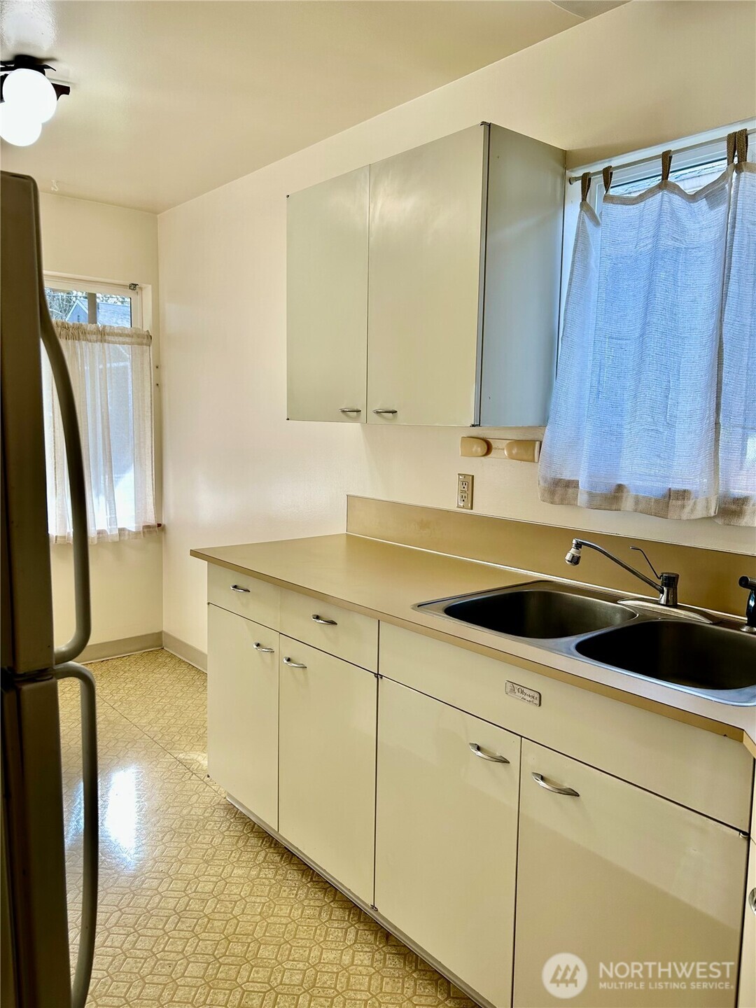 518 520 18th Avenue SE, Olympia, WA 98501