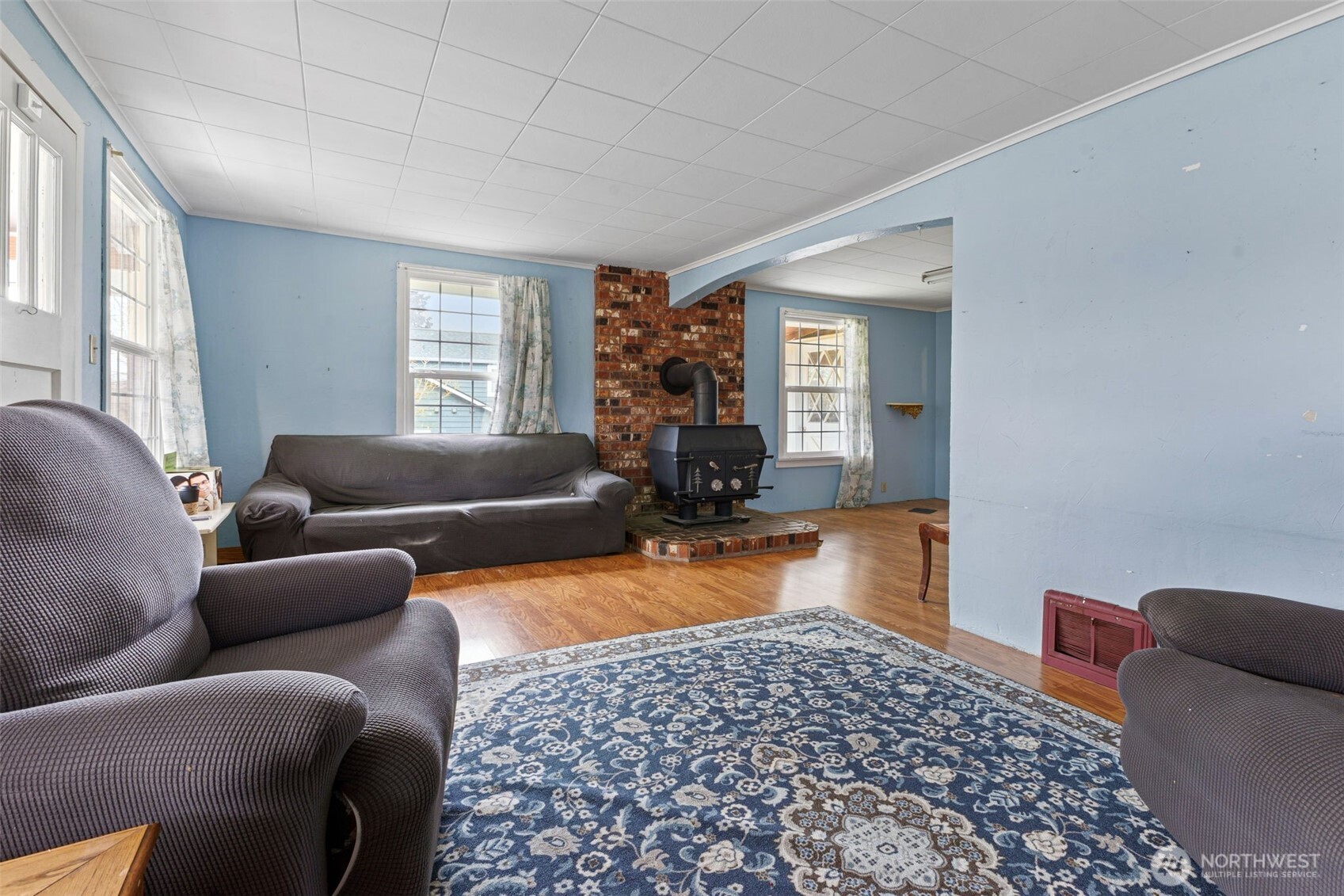 329 SE 2nd Street , South Prairie, WA 98385