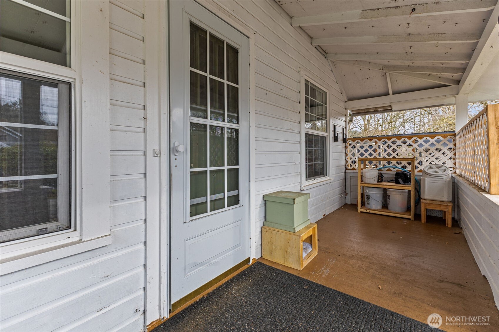 329 SE 2nd Street , South Prairie, WA 98385