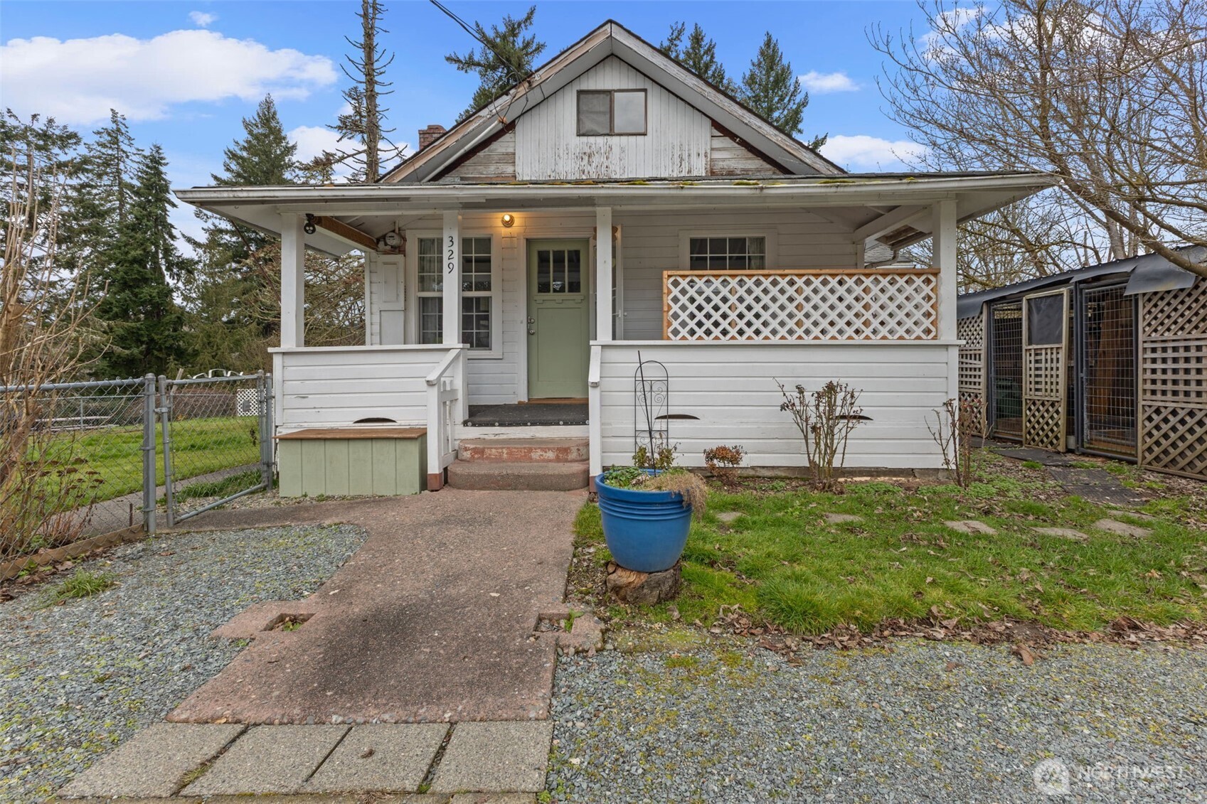 329 SE 2nd Street , South Prairie, WA 98385