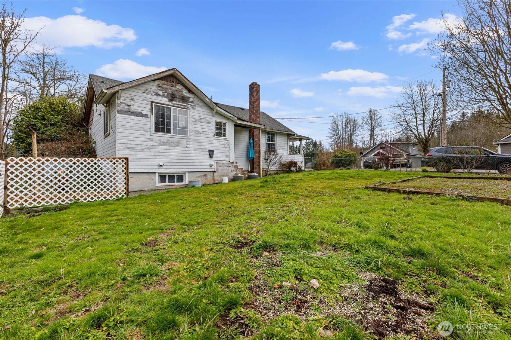 329 SE 2nd Street , South Prairie, WA 98385