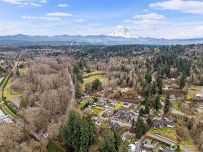 329 SE 2nd Street , South Prairie, WA 98385 - Photo 30