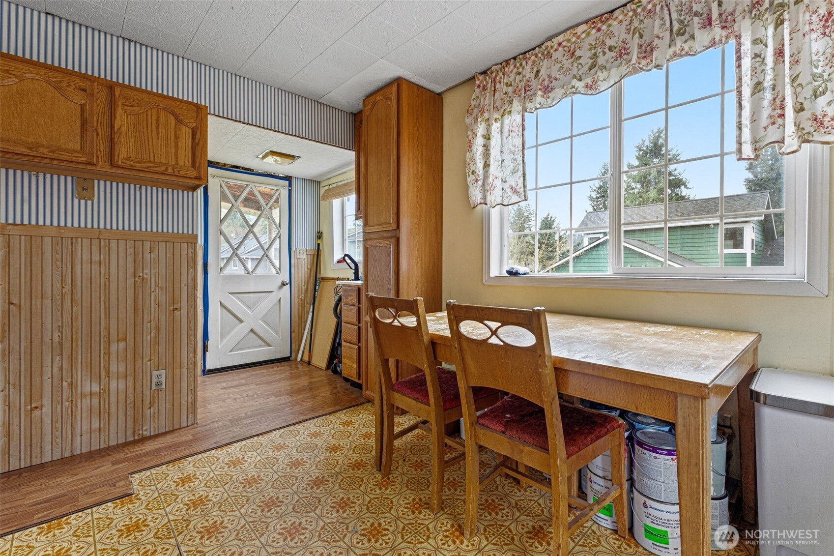 329 SE 2nd Street , South Prairie, WA 98385