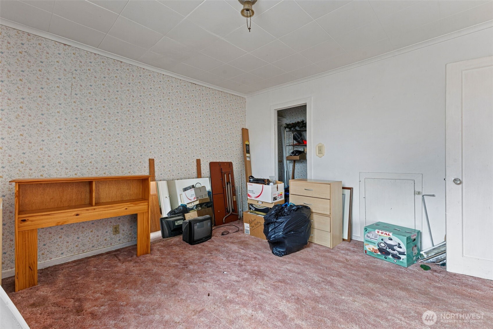 329 SE 2nd Street , South Prairie, WA 98385