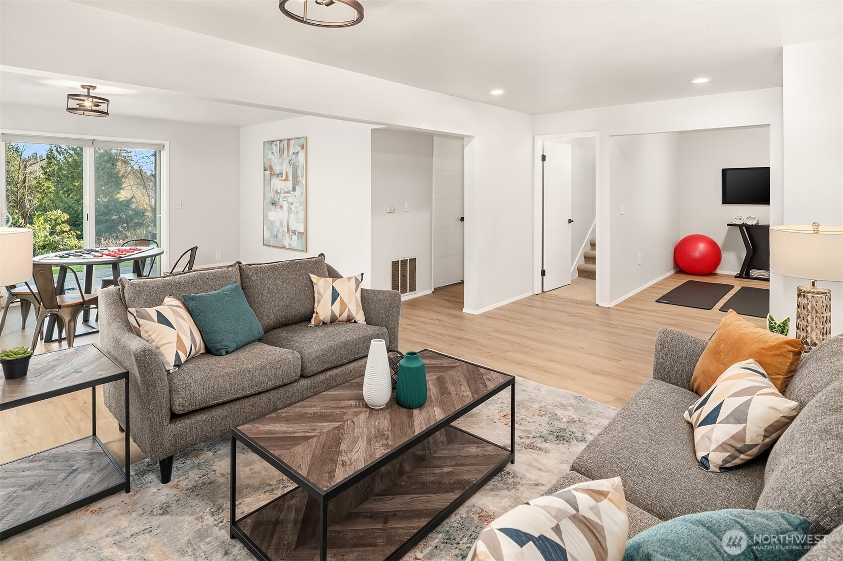 13517 246th Avenue SE, Issaquah, WA 98027-8306