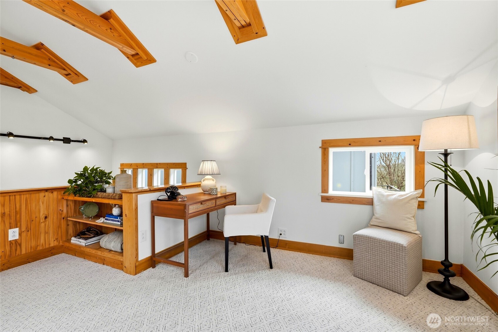 8752 Dayton Avenue N #B, Seattle, WA 98103