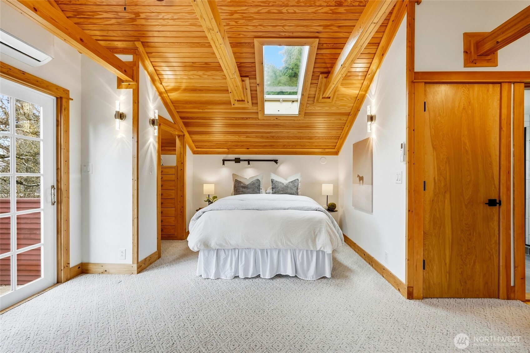 8752 Dayton Avenue N #B, Seattle, WA 98103