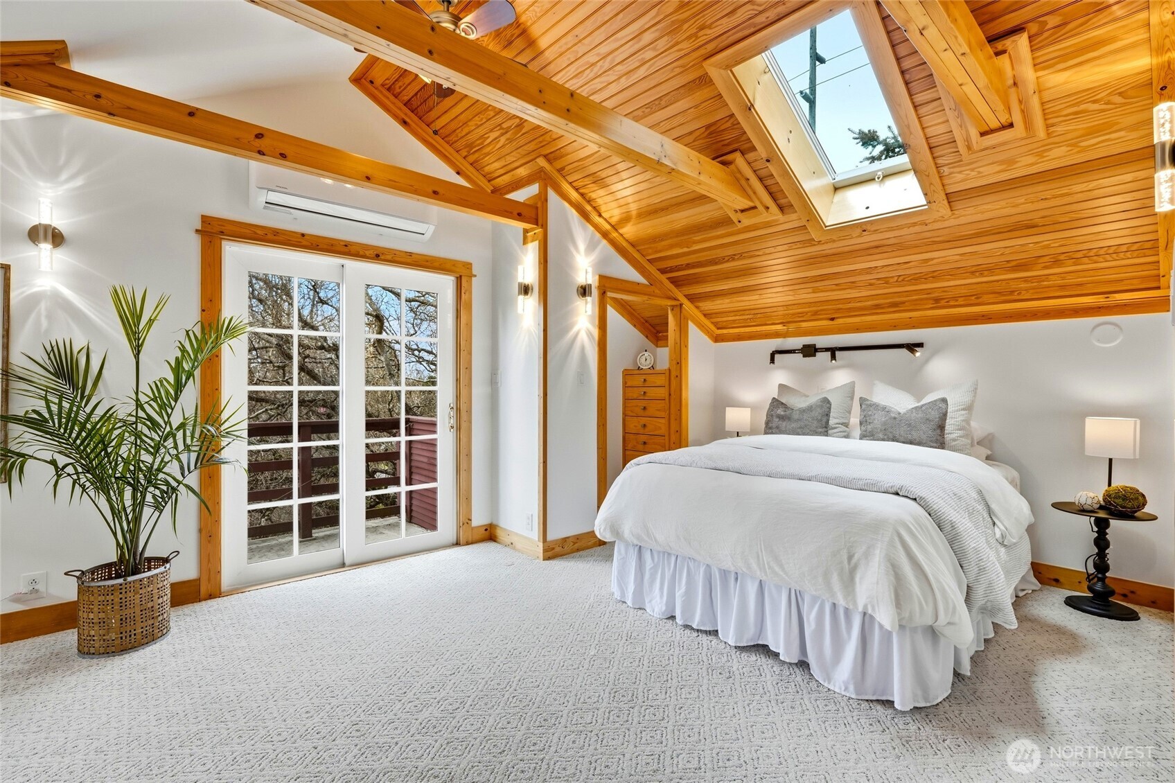 8752 Dayton Avenue N #B, Seattle, WA 98103