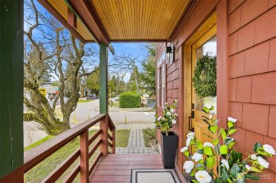 8752 Dayton Avenue N #B, Seattle, WA 98103 - Photo 2