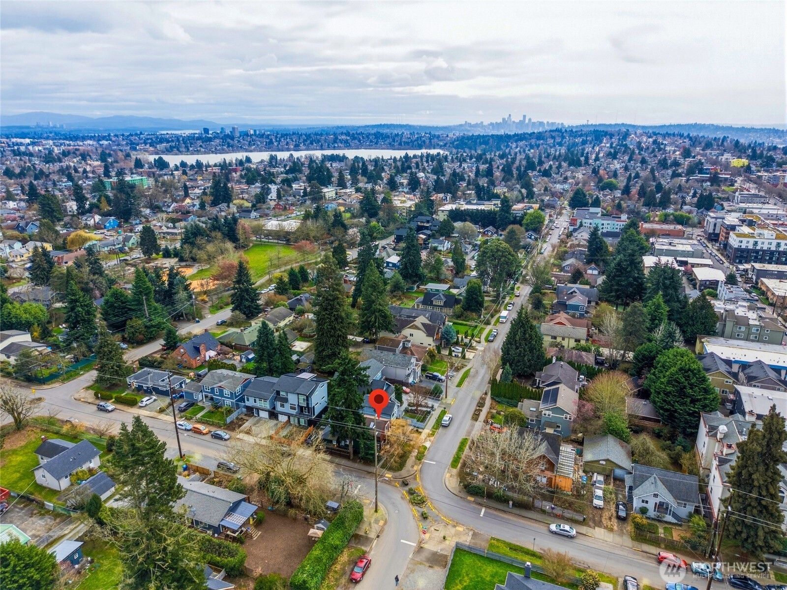 8752 Dayton Avenue N #B, Seattle, WA 98103