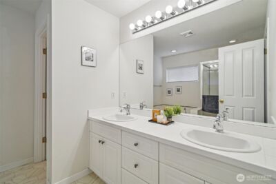 722 239th Lane SE, Sammamish, WA 98074 - Photo 24