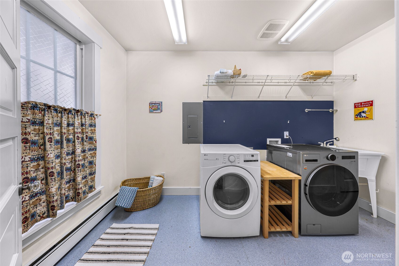 3445 SE Camano Drive , Camano Island, WA 98282