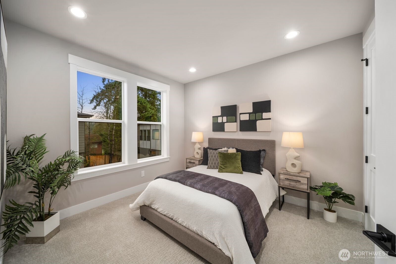 5014 114th Avenue NE #1, Kirkland, WA 98033-7715