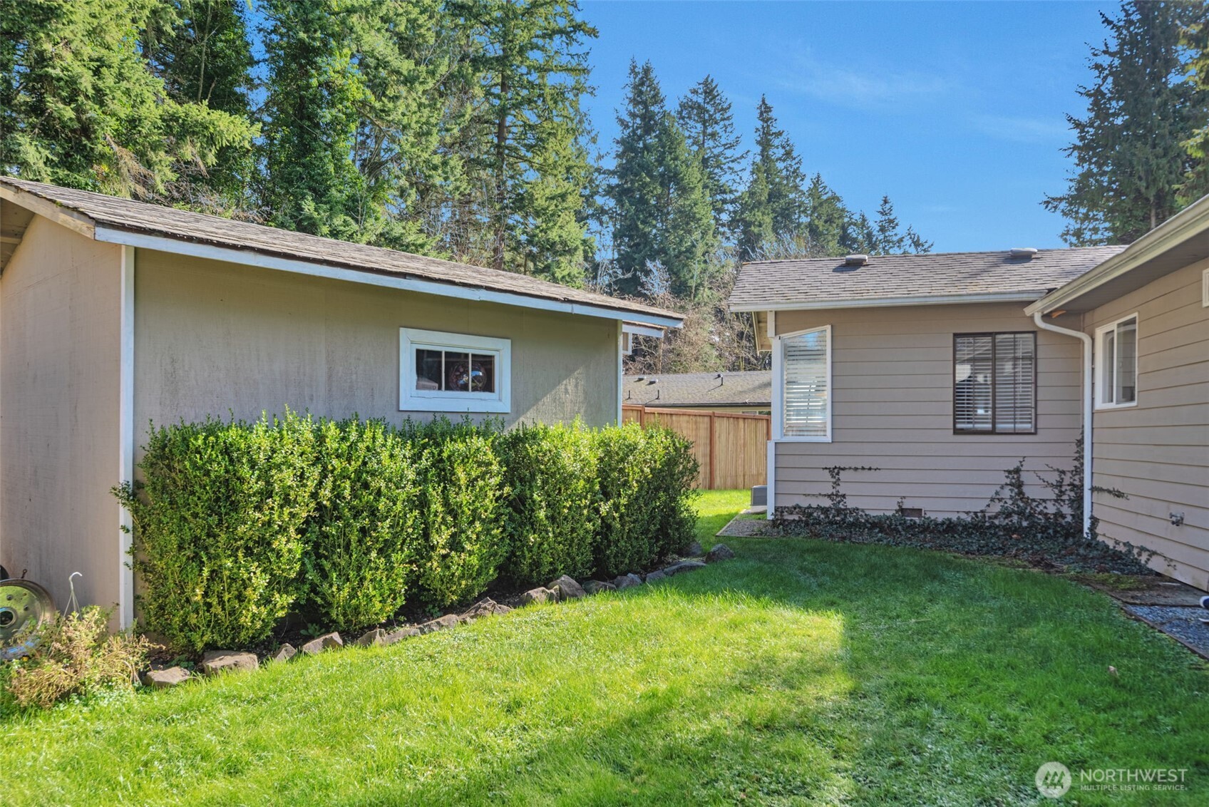 13825 Fender Drive , Lynnwood, WA 98087