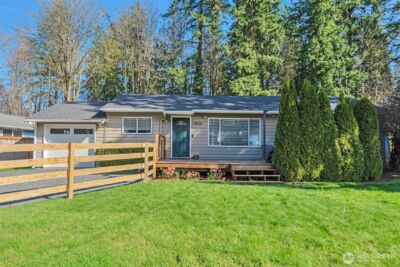 13825 Fender Drive , Lynnwood, WA 98087 - Photo 2