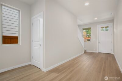 12505 SE 256th Place #5, Kent, WA 98030 - Photo 2