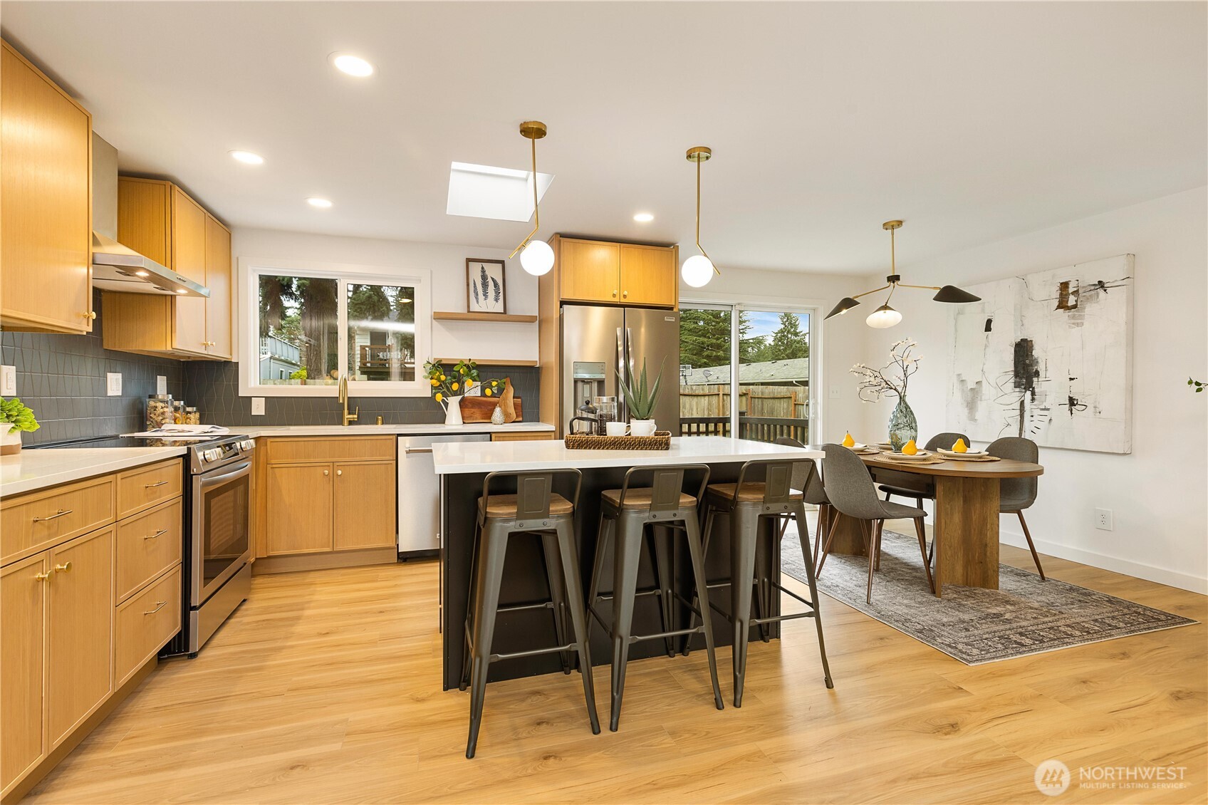 1831 201st Place SW, Lynnwood, WA 98036