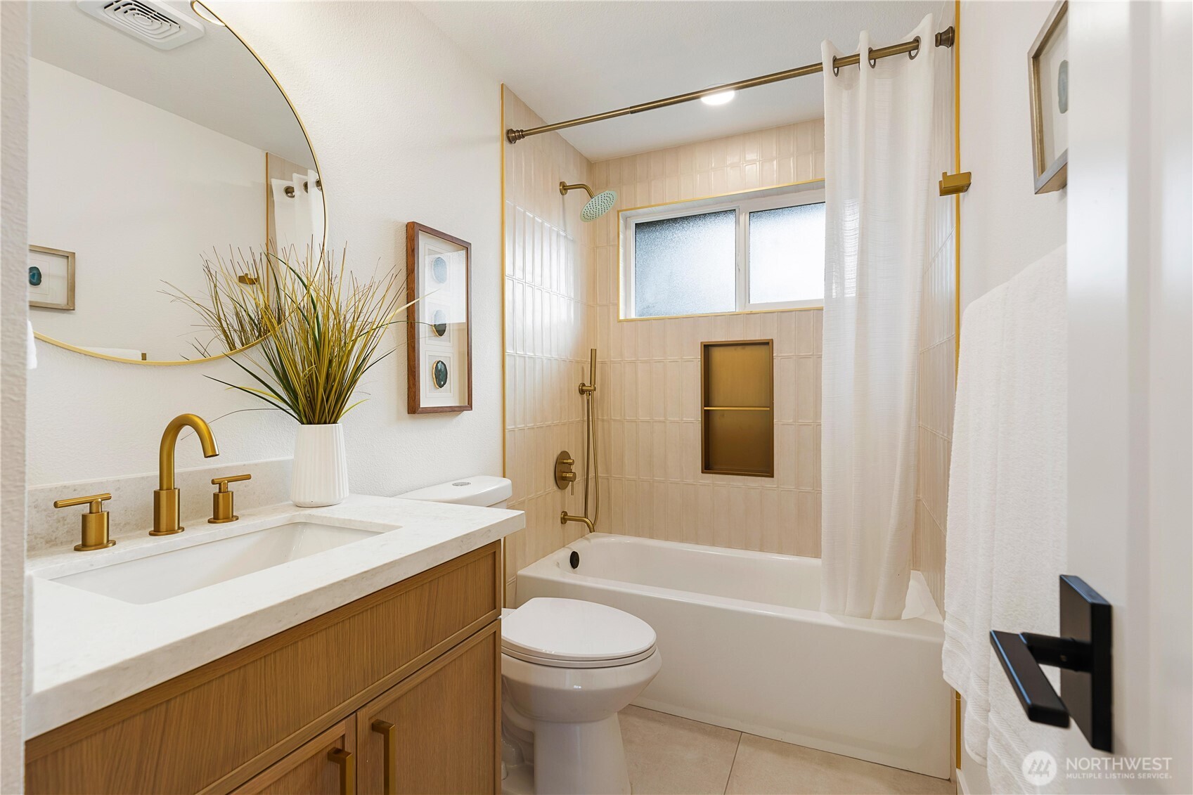 15833 NE 110th Street , Redmond, WA 98052