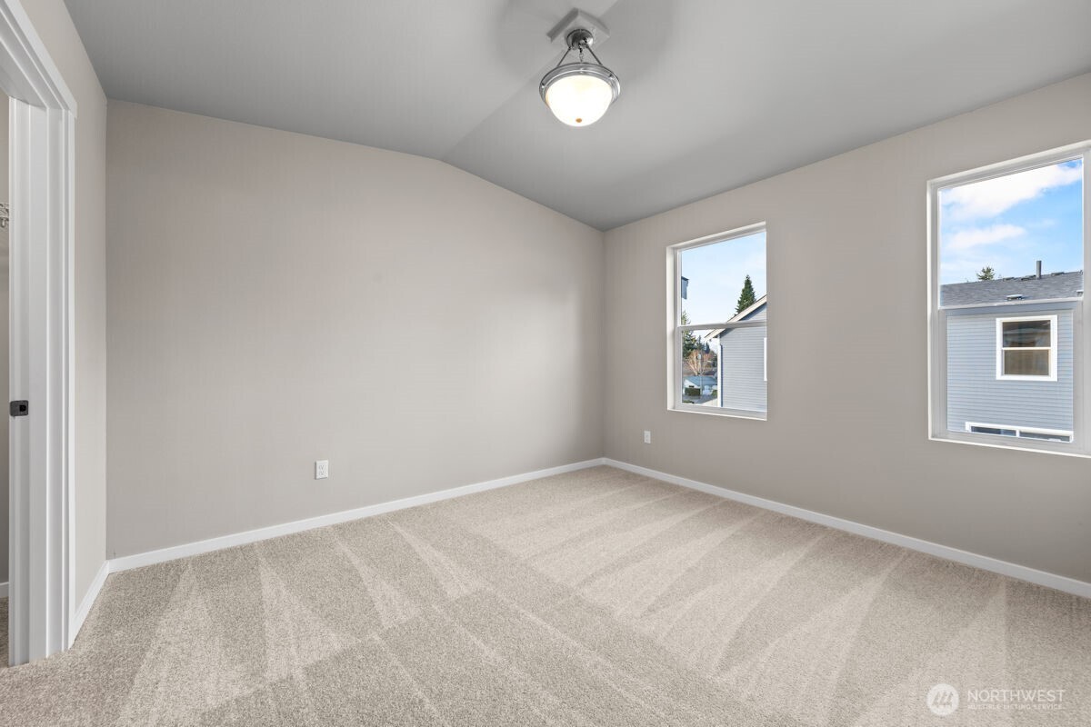 7027 Rainier Drive #G, Everett, WA 98203