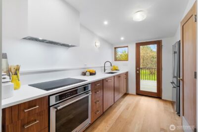 3216 Bennett Drive , Bellingham, WA 98225 - Photo 9