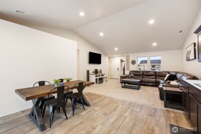 1104 W Maple Drive , Moses Lake, WA 98837 - Photo 12